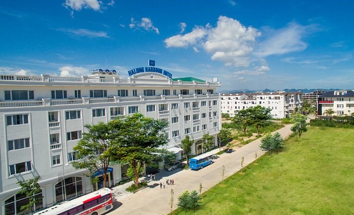 Khách sạn Hạ Long Harbour
